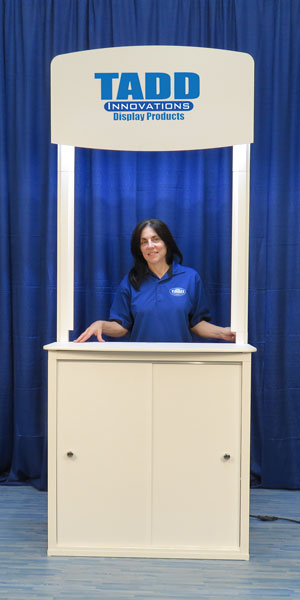 Slat wall Trade Show Display with sliding doors